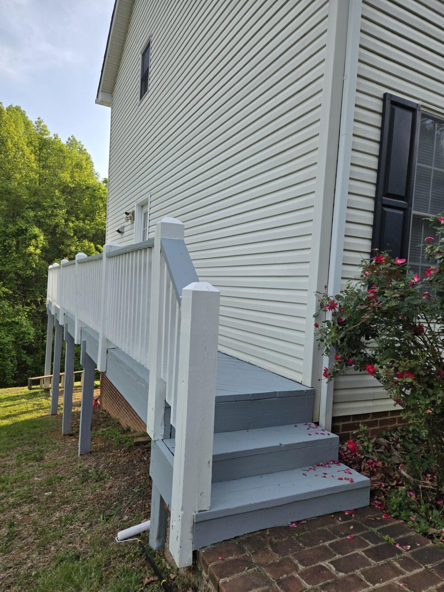 100 View Dr, Goodview, Virginia image 4