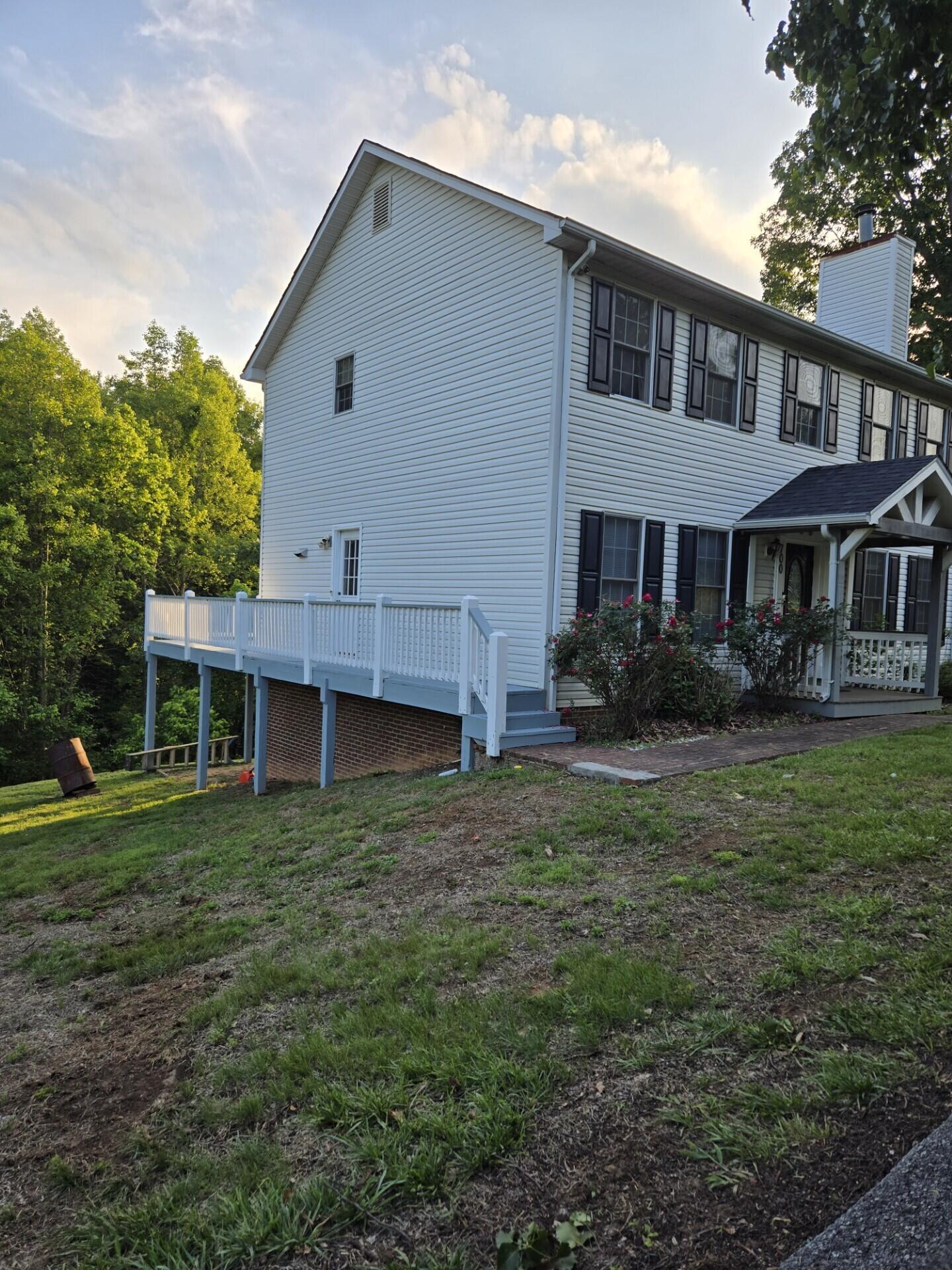100 View Dr, Goodview, Virginia image 3