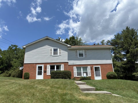 Multifamily For Sale - 1760 Elbert Dr # 1762<br/> Roanoke, VA 24018