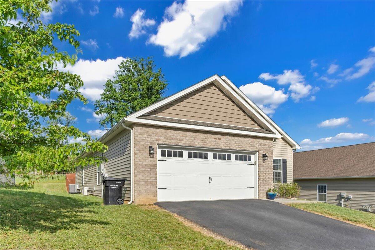 2009 Lawson Ln, Vinton, Virginia image 48