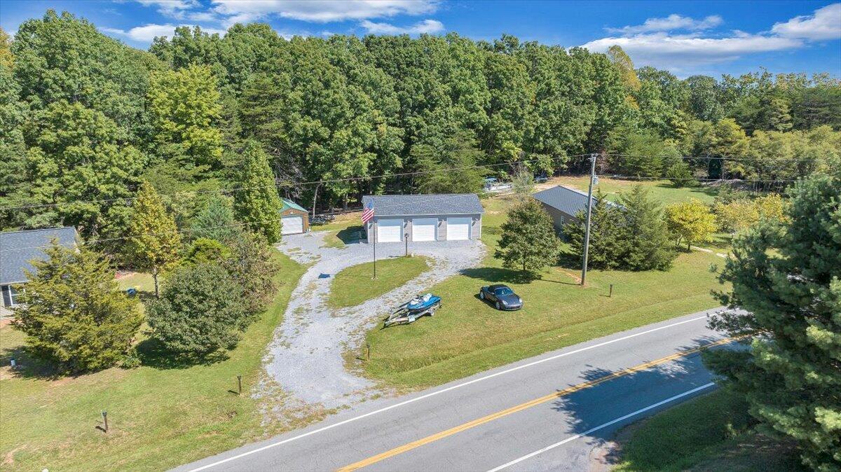 3164 Tolers Ferry Rd, Huddleston, Virginia image 17