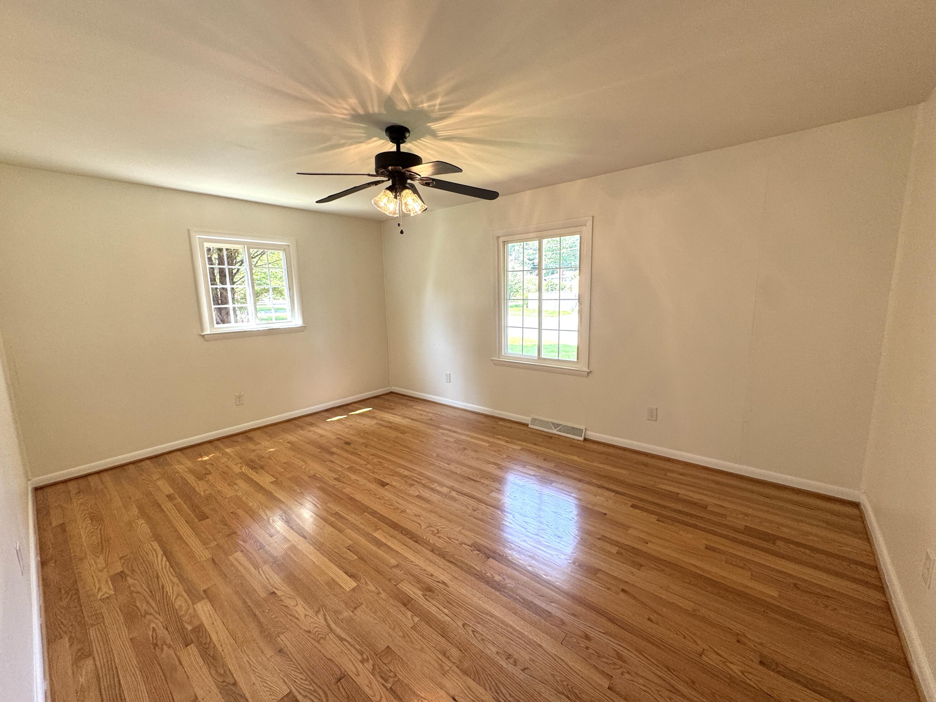 4566 Girard Dr, Roanoke, Virginia image 12