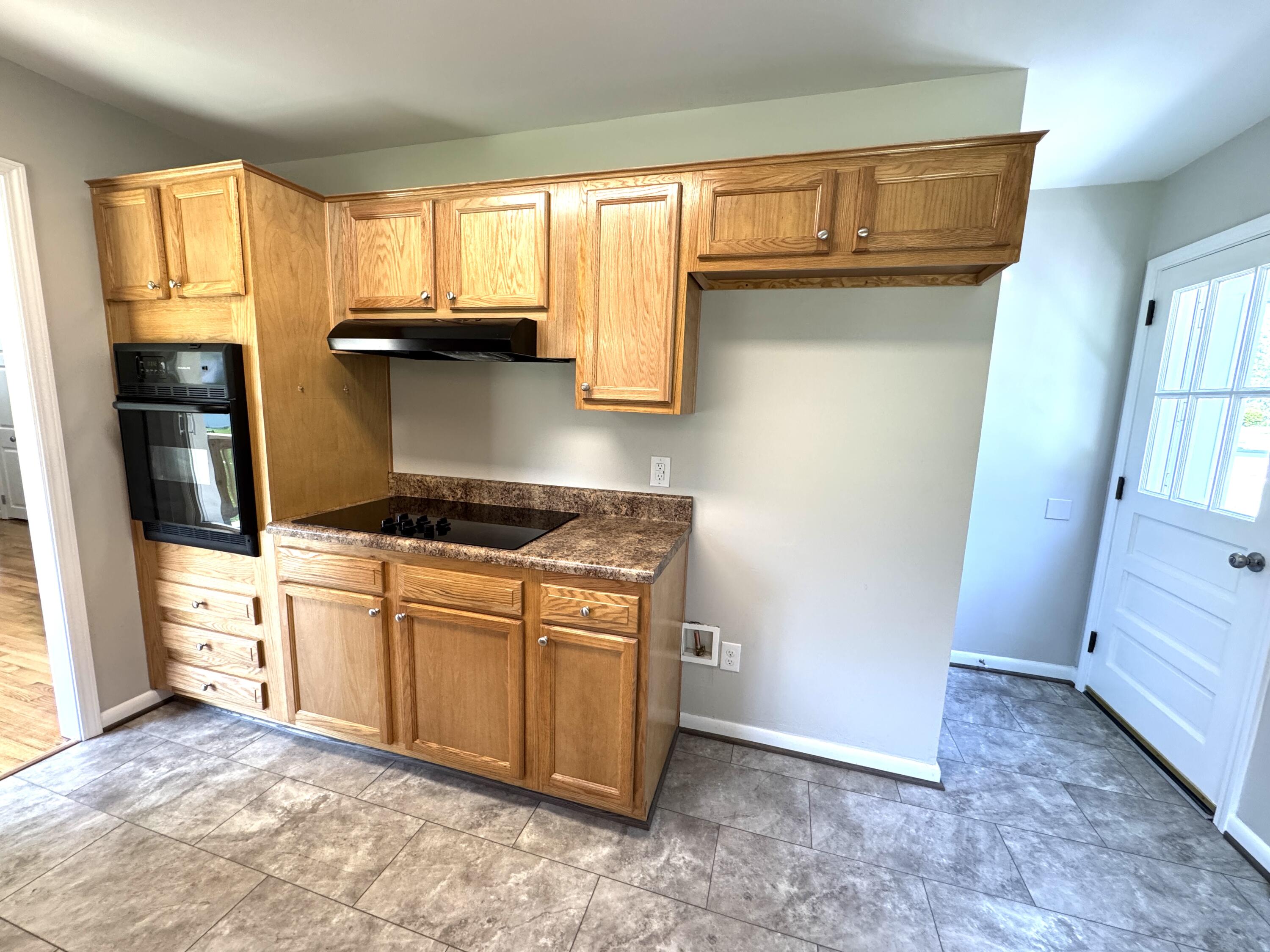 4566 Girard Dr, Roanoke, Virginia image 6