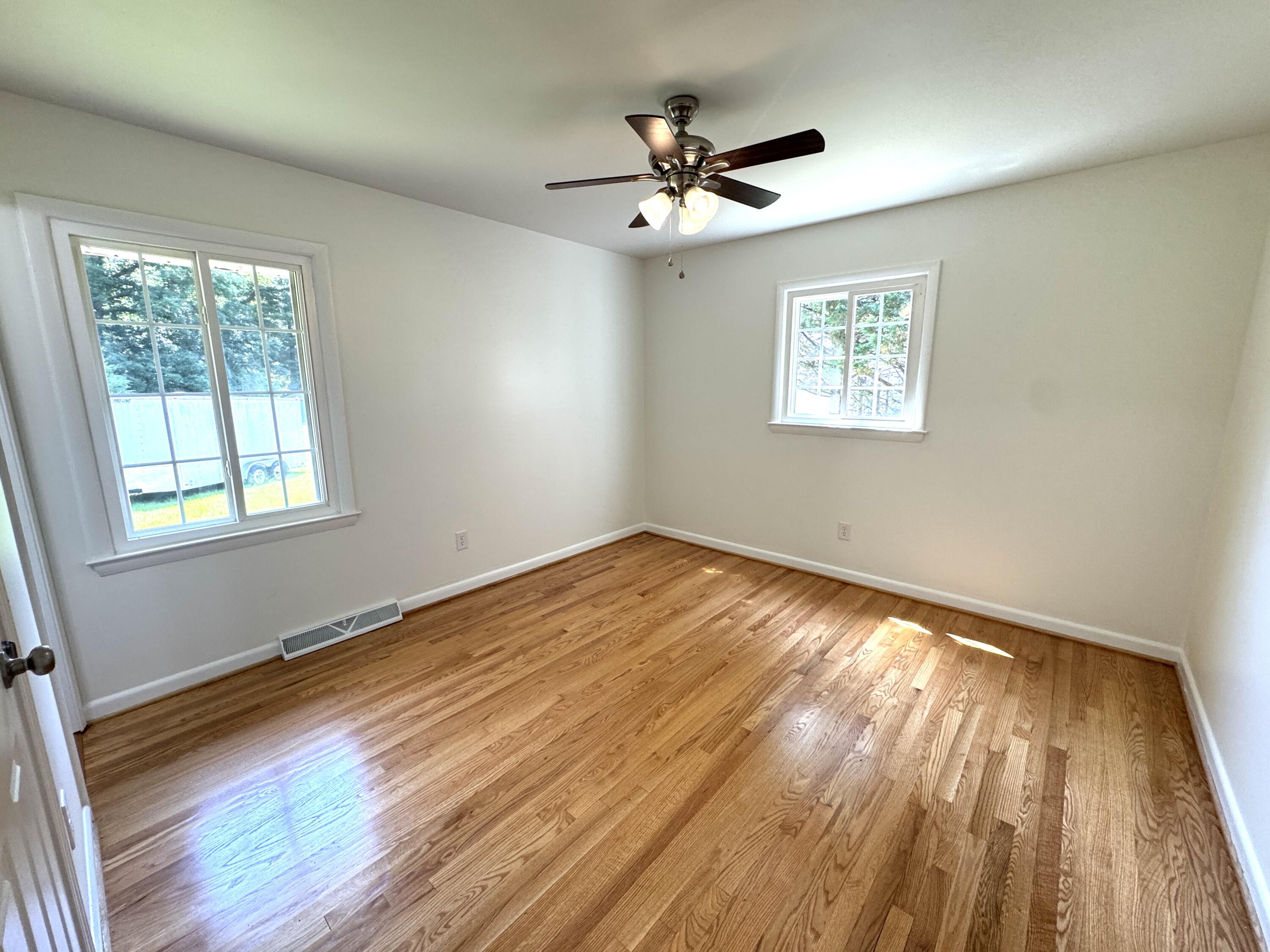 4566 Girard Dr, Roanoke, Virginia image 14