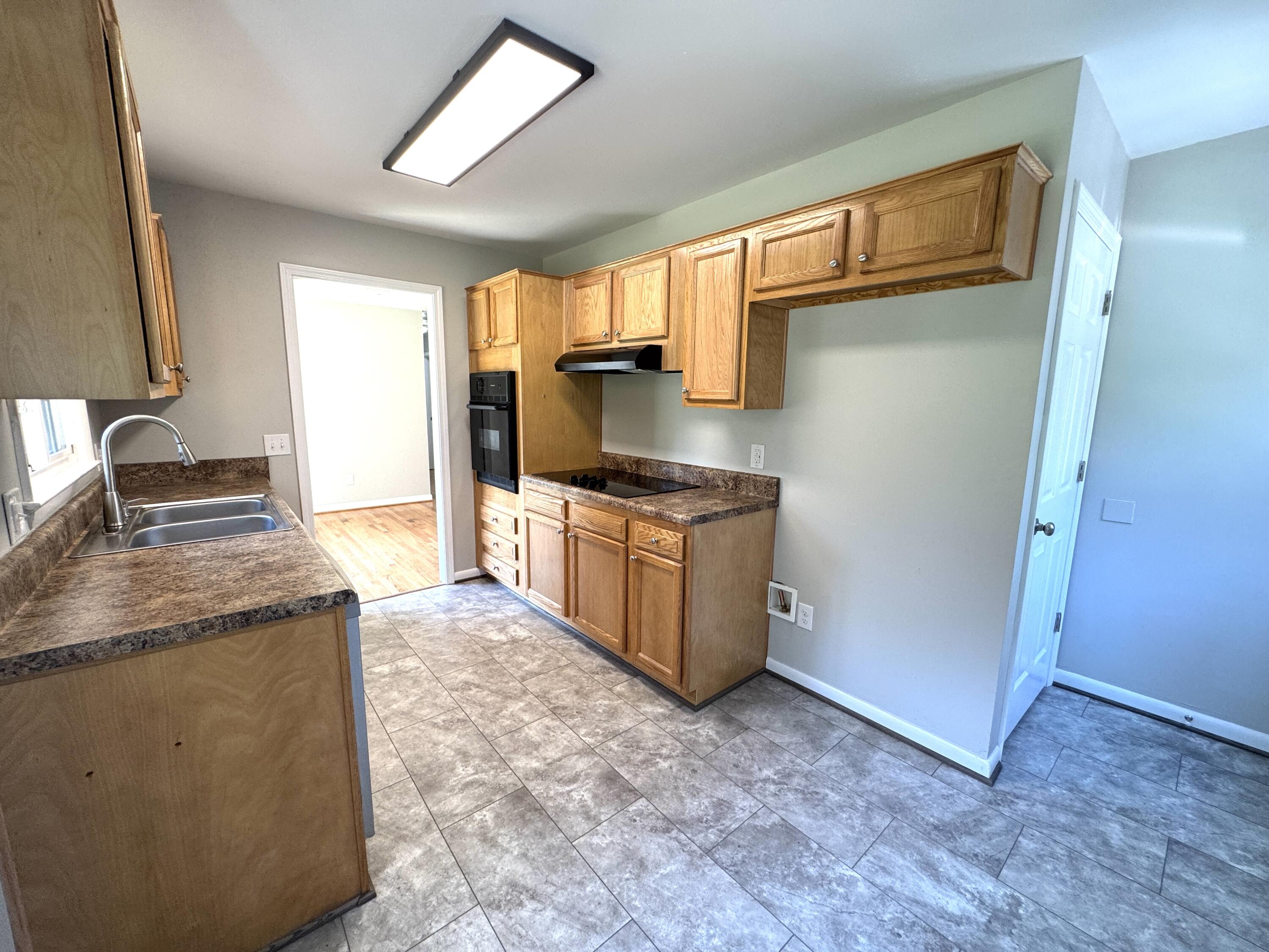 4566 Girard Dr, Roanoke, Virginia image 9