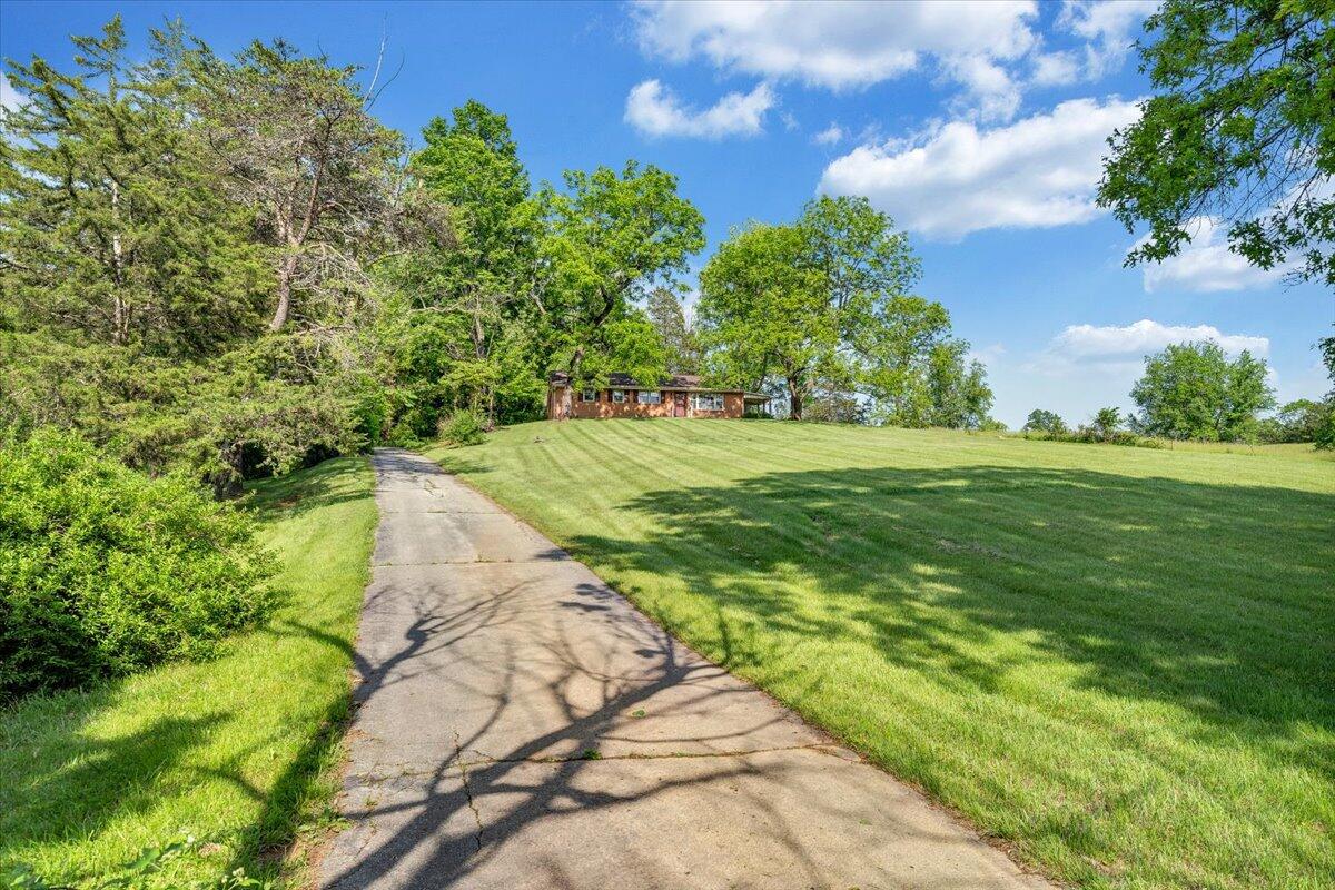 1170 Beaver Dam Rd, Buchanan, Virginia image 4