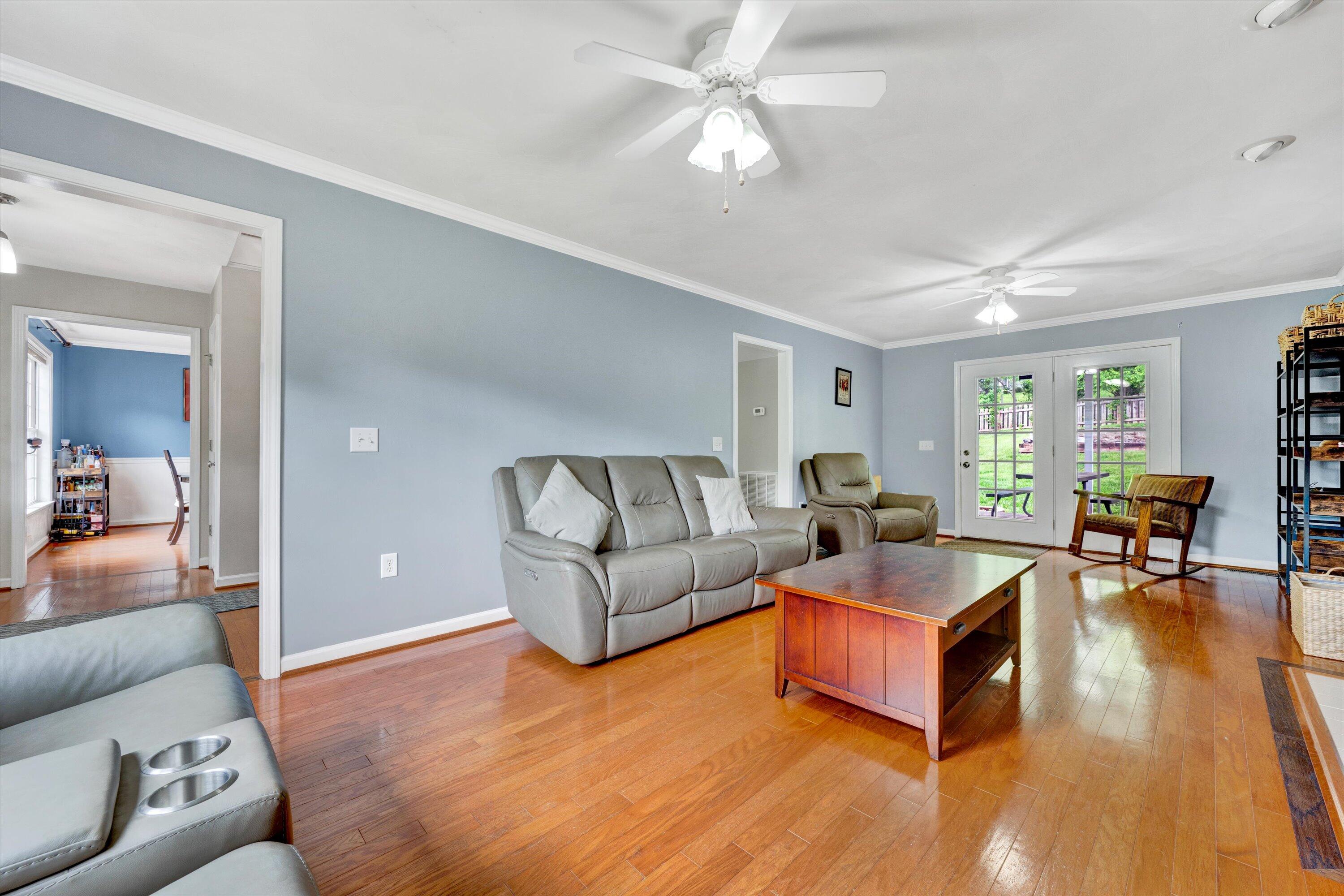 135 Sapphire Ave, Christiansburg, Virginia image 7