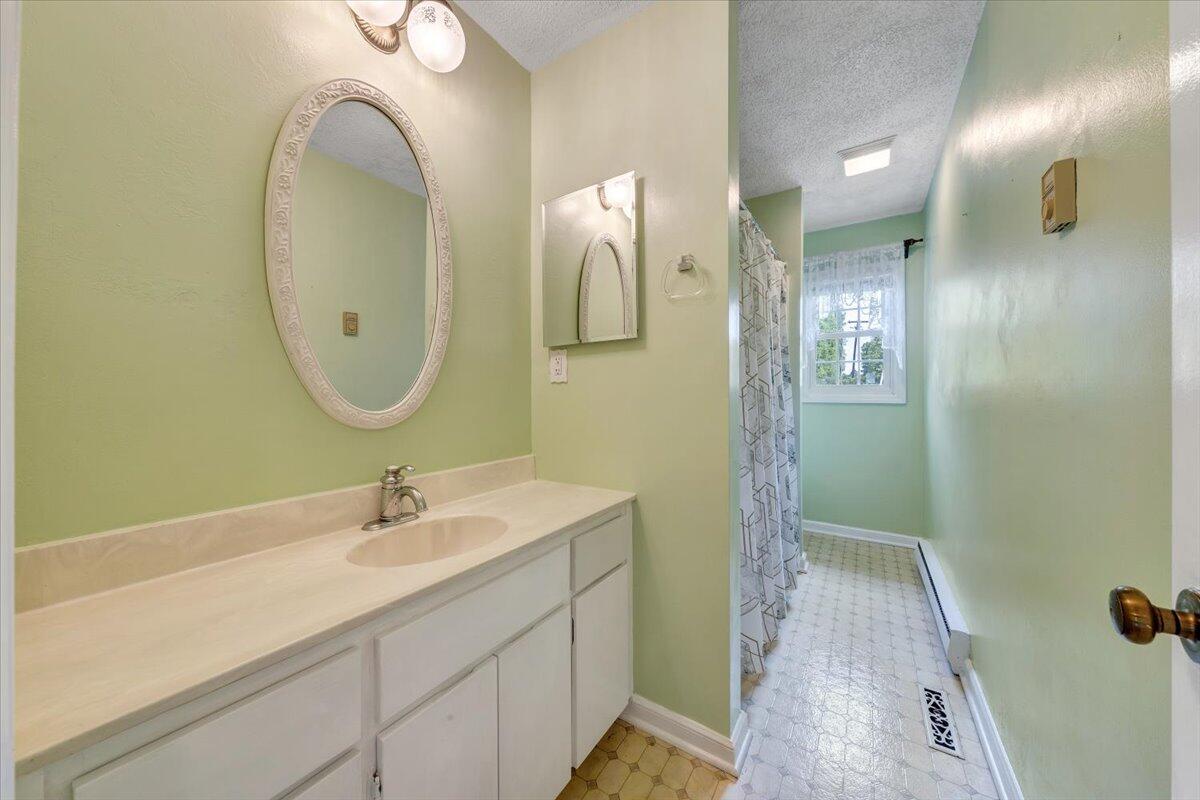 1567 Runnett Bag Rd, Ferrum, Virginia image 22