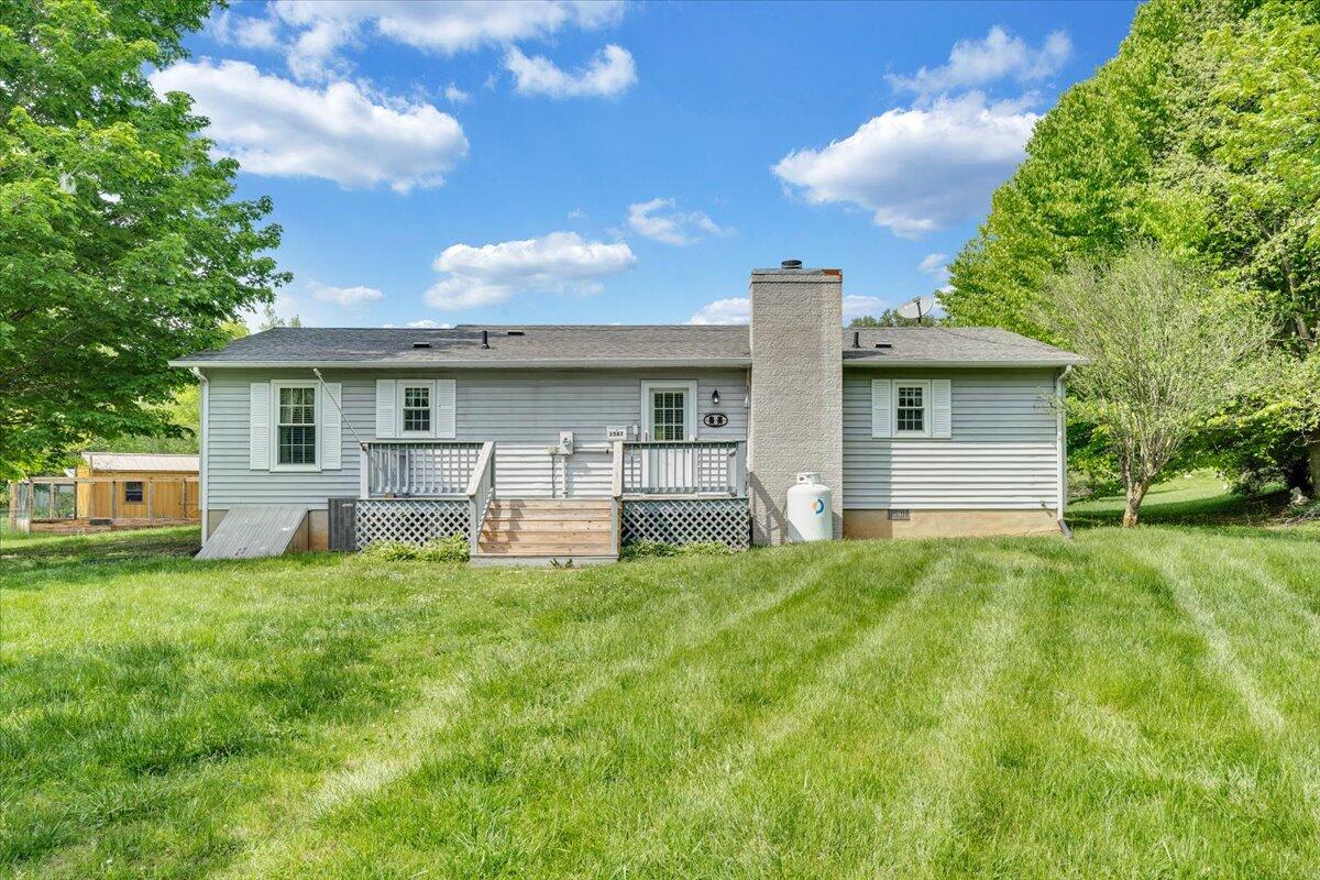 1567 Runnett Bag Rd, Ferrum, Virginia image 32
