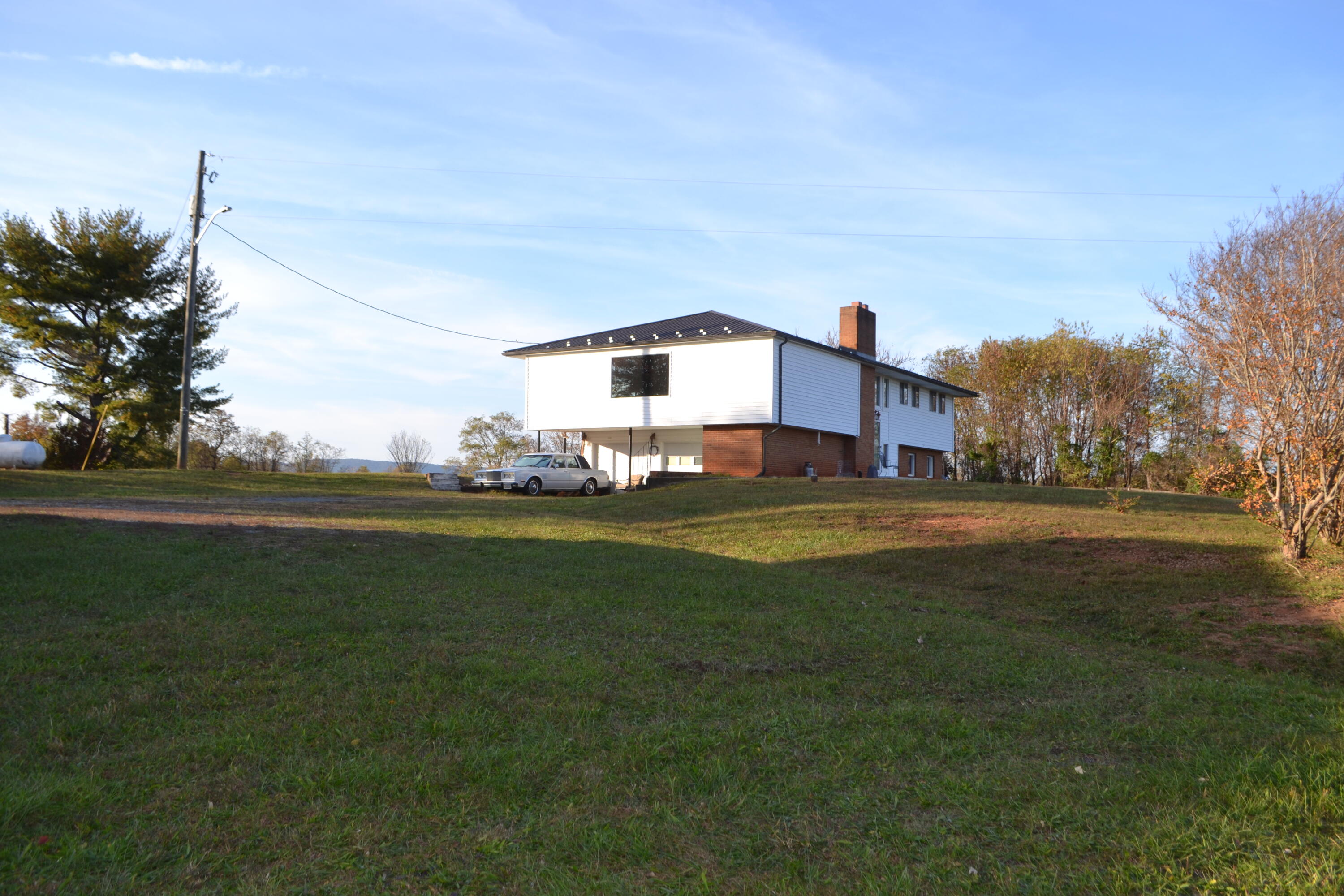 2445 Circle Creek Rd, Penhook, Virginia image 3