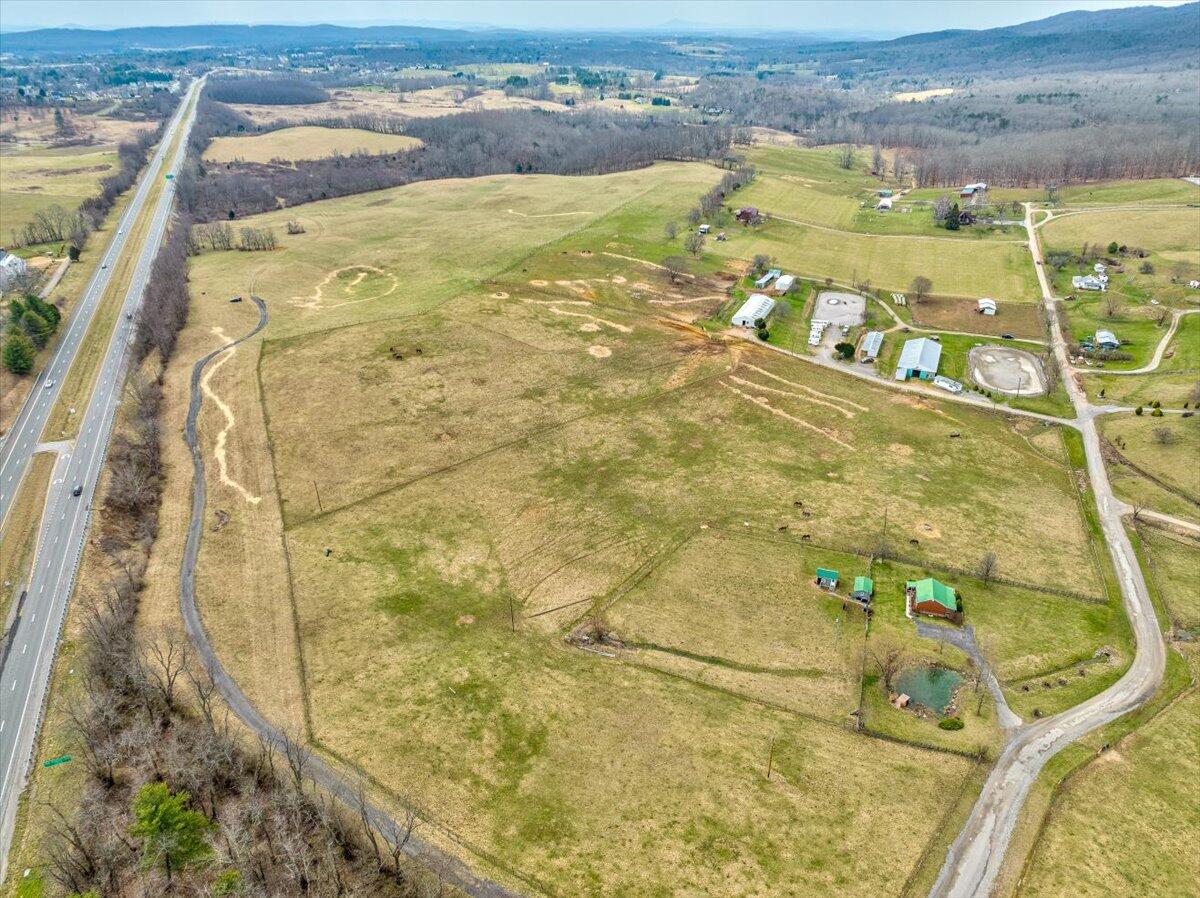 Hidden Valley Dr, Blacksburg, Virginia image 28