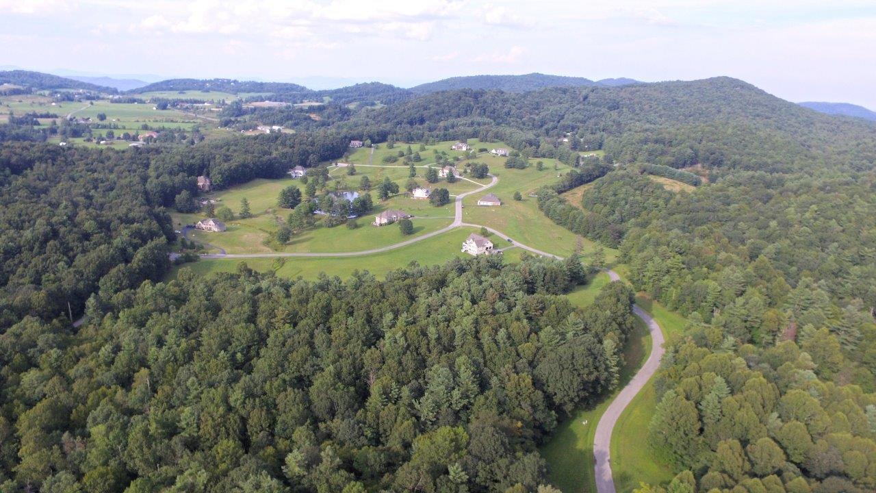 244 Cobble Ln, Bent Mountain, Virginia image 7