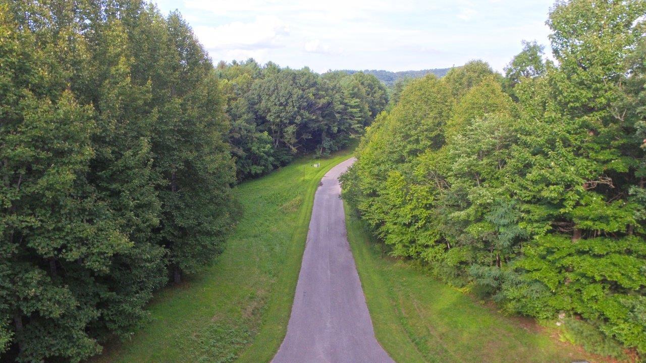 244 Cobble Ln, Bent Mountain, Virginia image 4