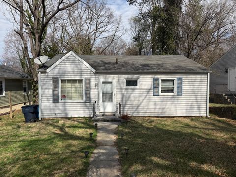 Homes For Sale - 3813 Virginia Ave<br/> Roanoke, VA 24017