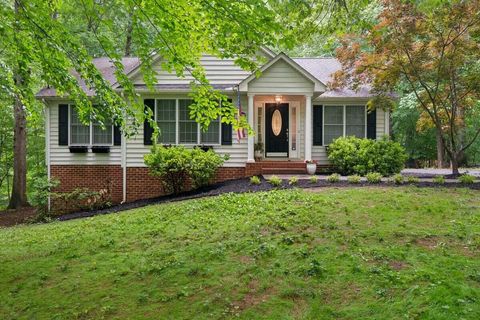 Homes For Sale - 313 Peters Dr<br/> Forest, VA 24551