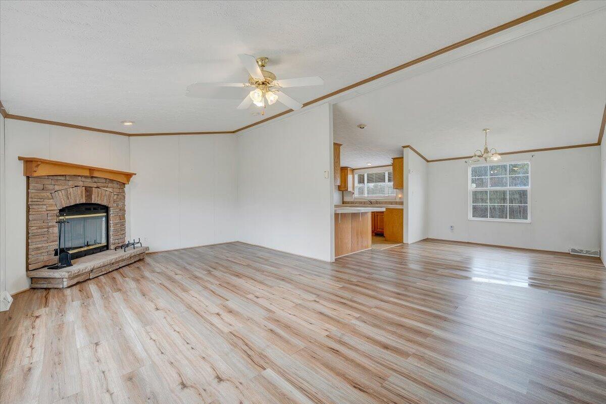 2281 Parrish Rd, Goodview, Virginia image 2