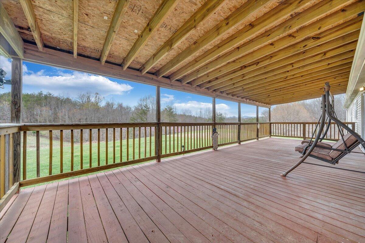 2281 Parrish Rd, Goodview, Virginia image 29