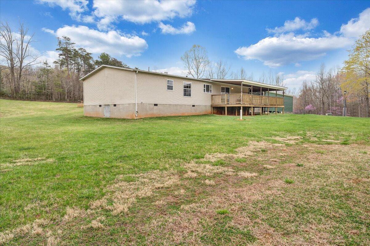 2281 Parrish Rd, Goodview, Virginia image 35