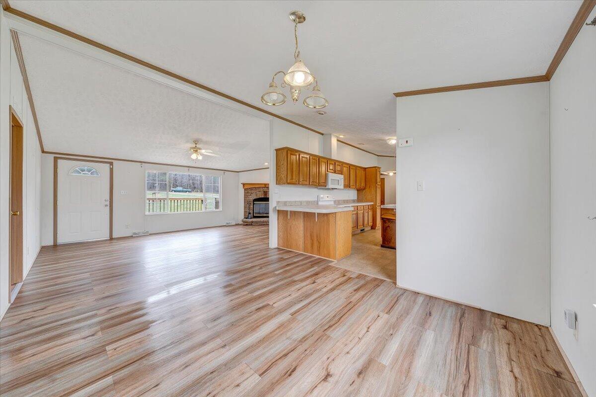 2281 Parrish Rd, Goodview, Virginia image 8