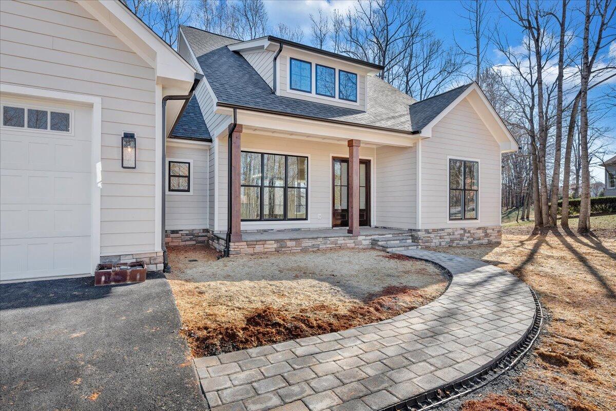 560 Back Nine Dr, Moneta, Virginia image 3