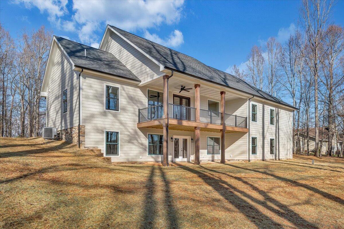 560 Back Nine Dr, Moneta, Virginia image 7