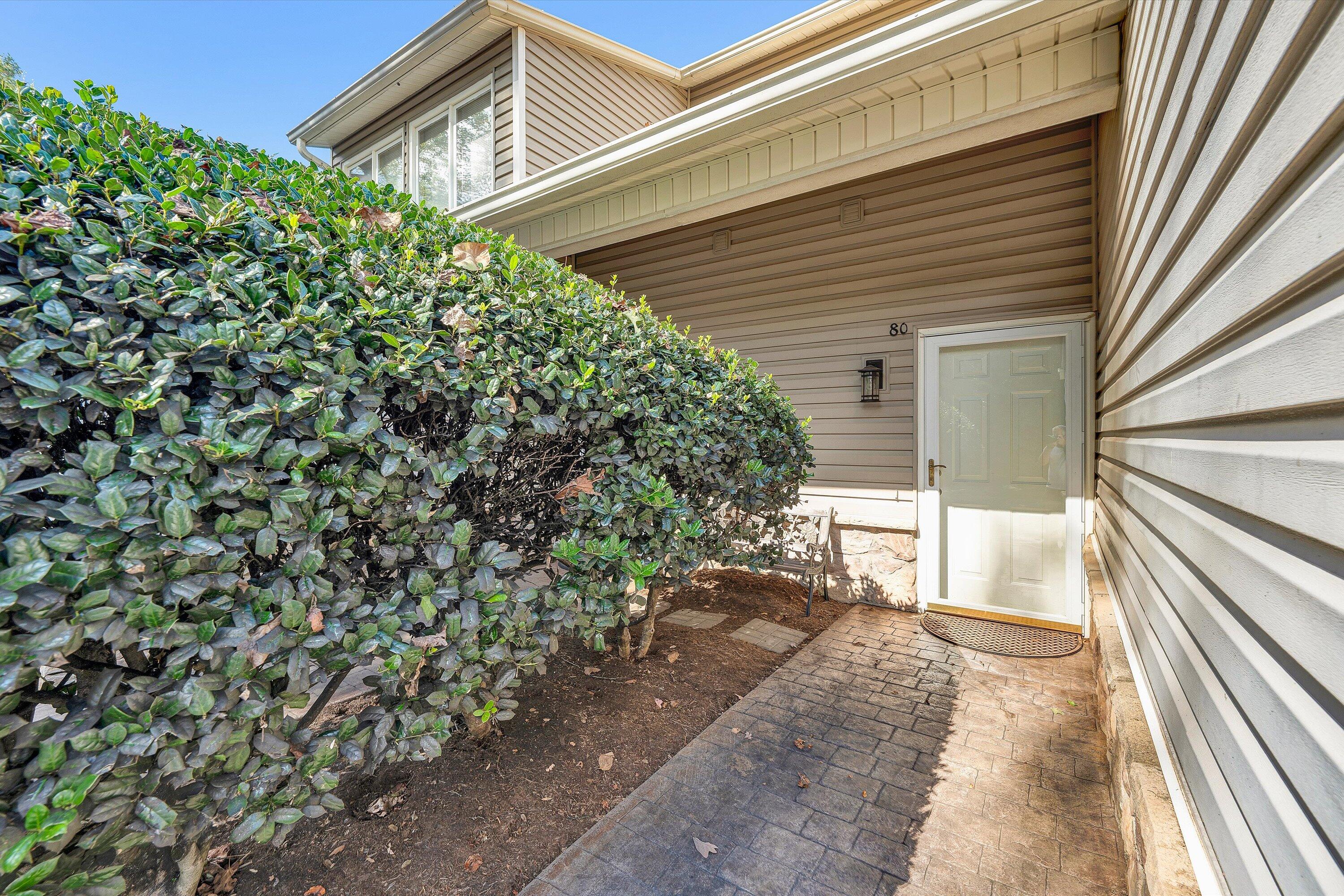 Moneta, Virginia 24121, United States, 3 Bedrooms Bedrooms, ,4 BathroomsBathrooms,Residential,Active,228033