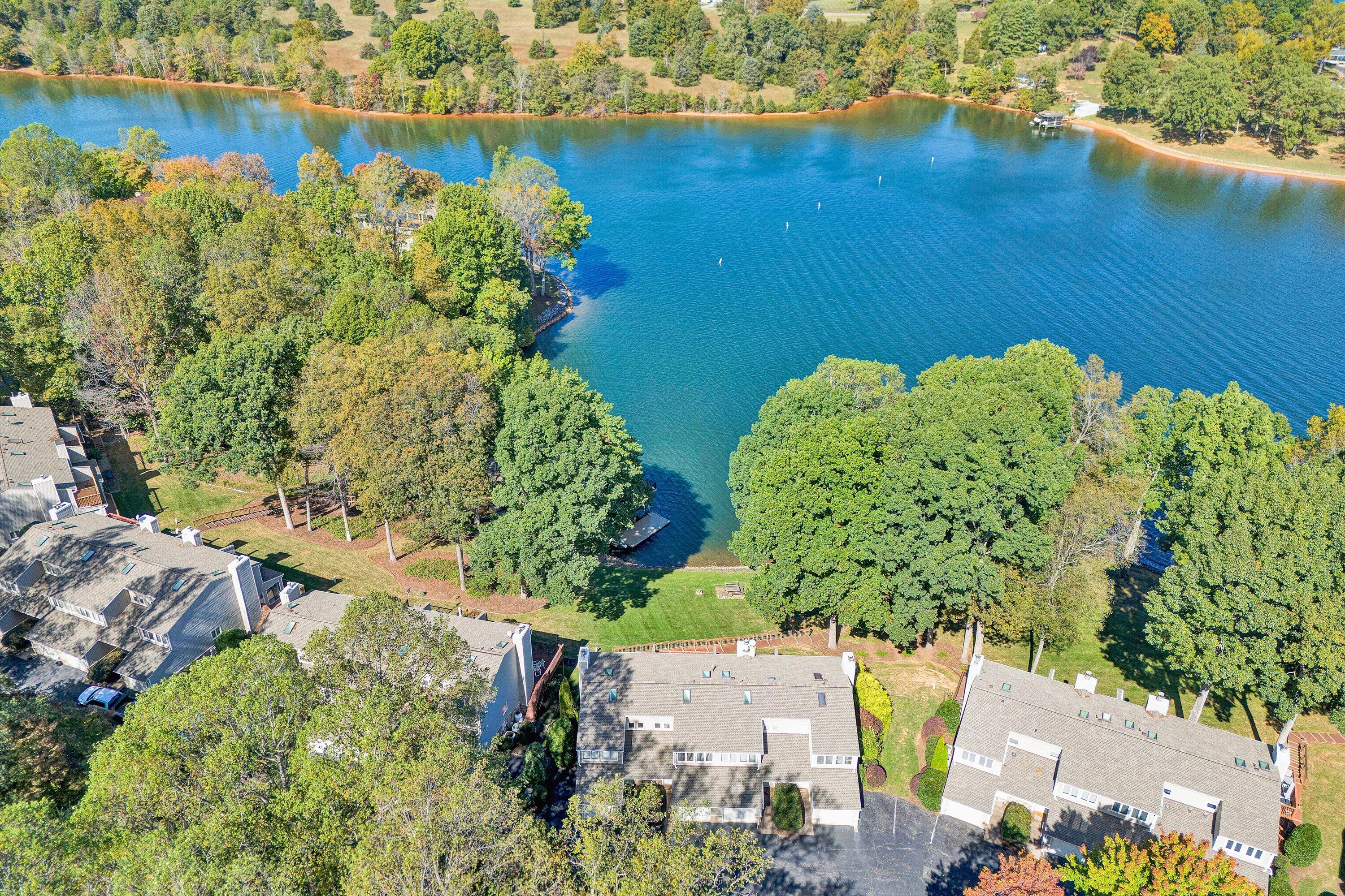 Moneta, Virginia 24121, United States, 3 Bedrooms Bedrooms, ,4 BathroomsBathrooms,Residential,Active,228033