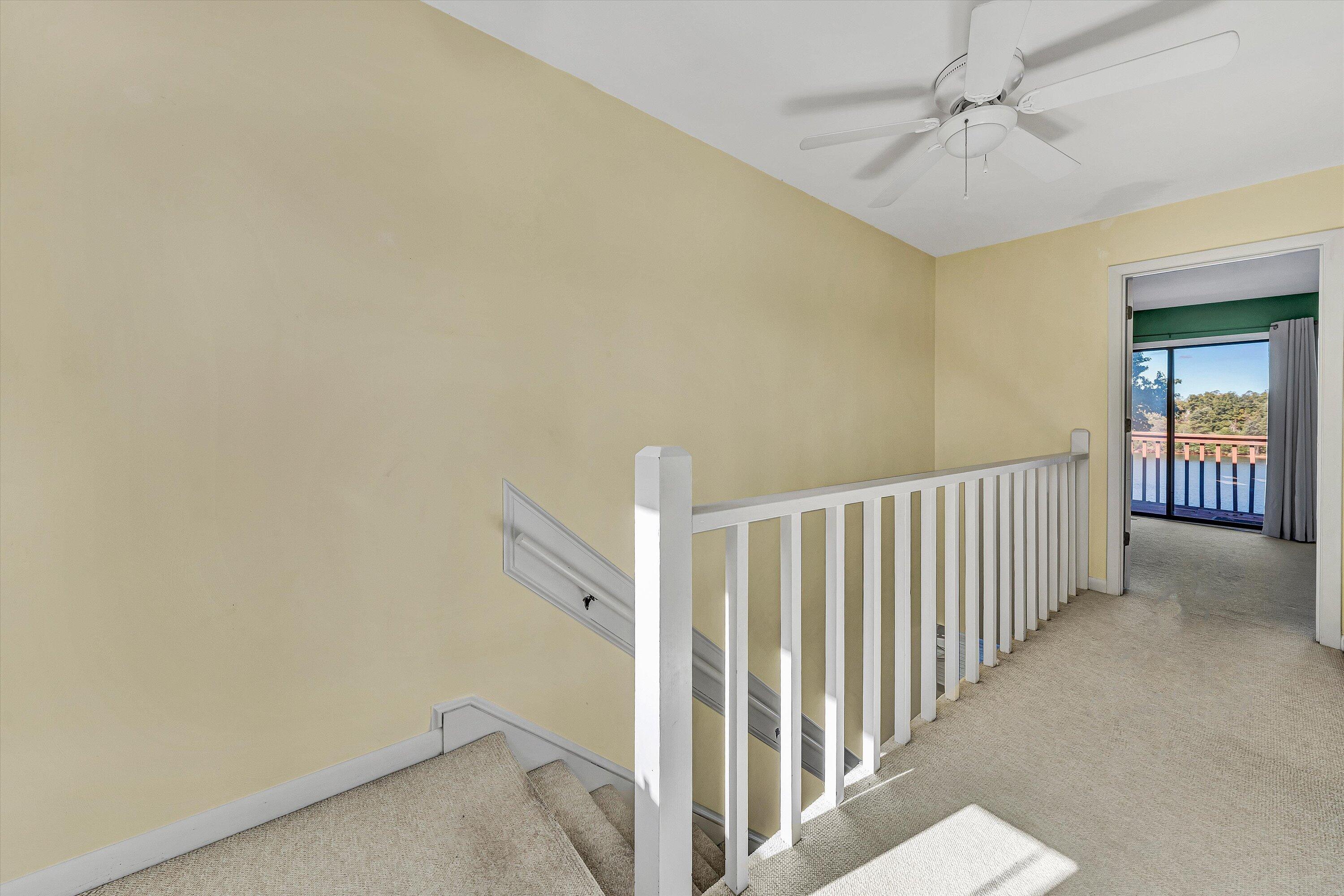 Moneta, Virginia 24121, United States, 3 Bedrooms Bedrooms, ,4 BathroomsBathrooms,Residential,Active,228033