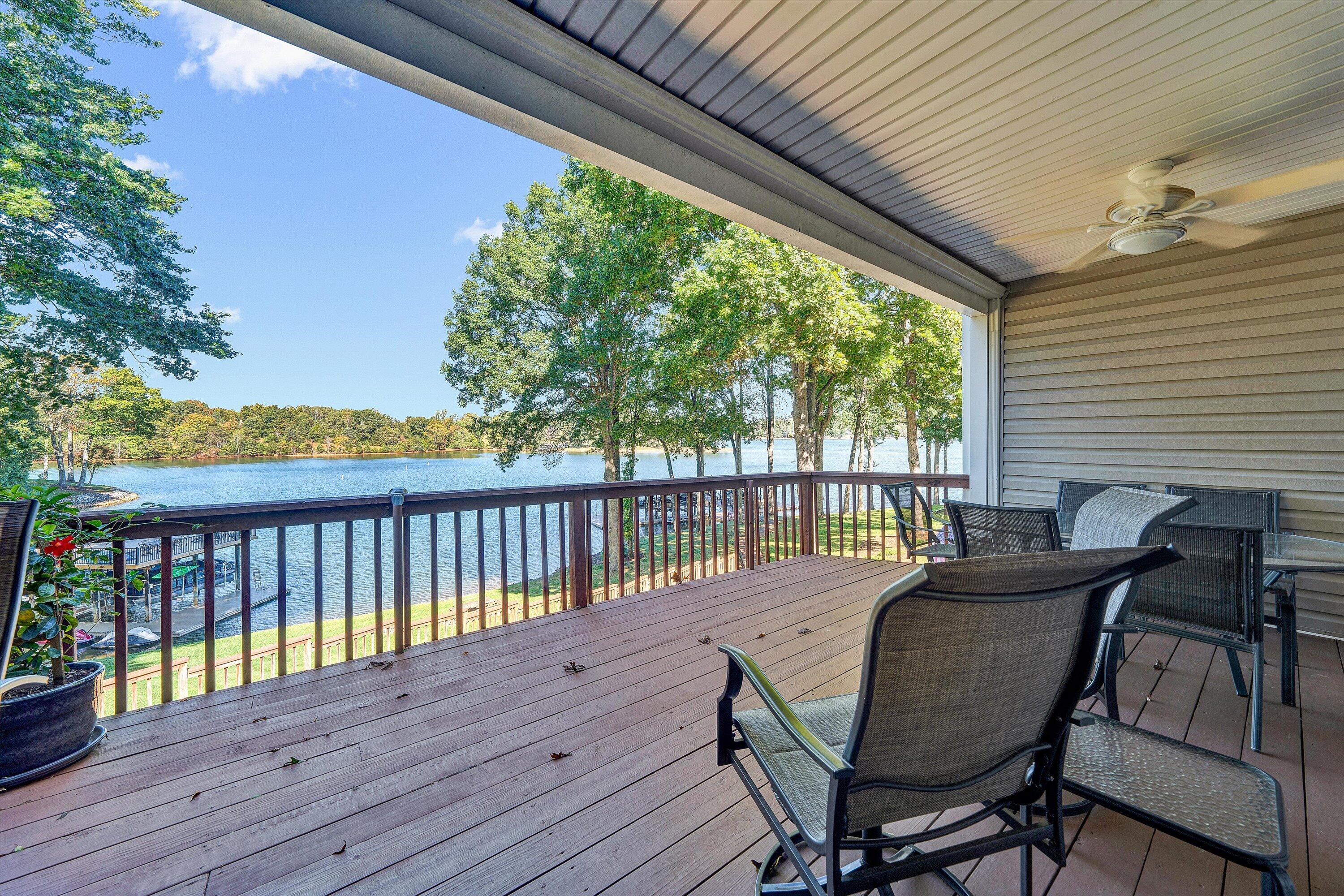 Moneta, Virginia 24121, United States, 3 Bedrooms Bedrooms, ,4 BathroomsBathrooms,Residential,Active,228033