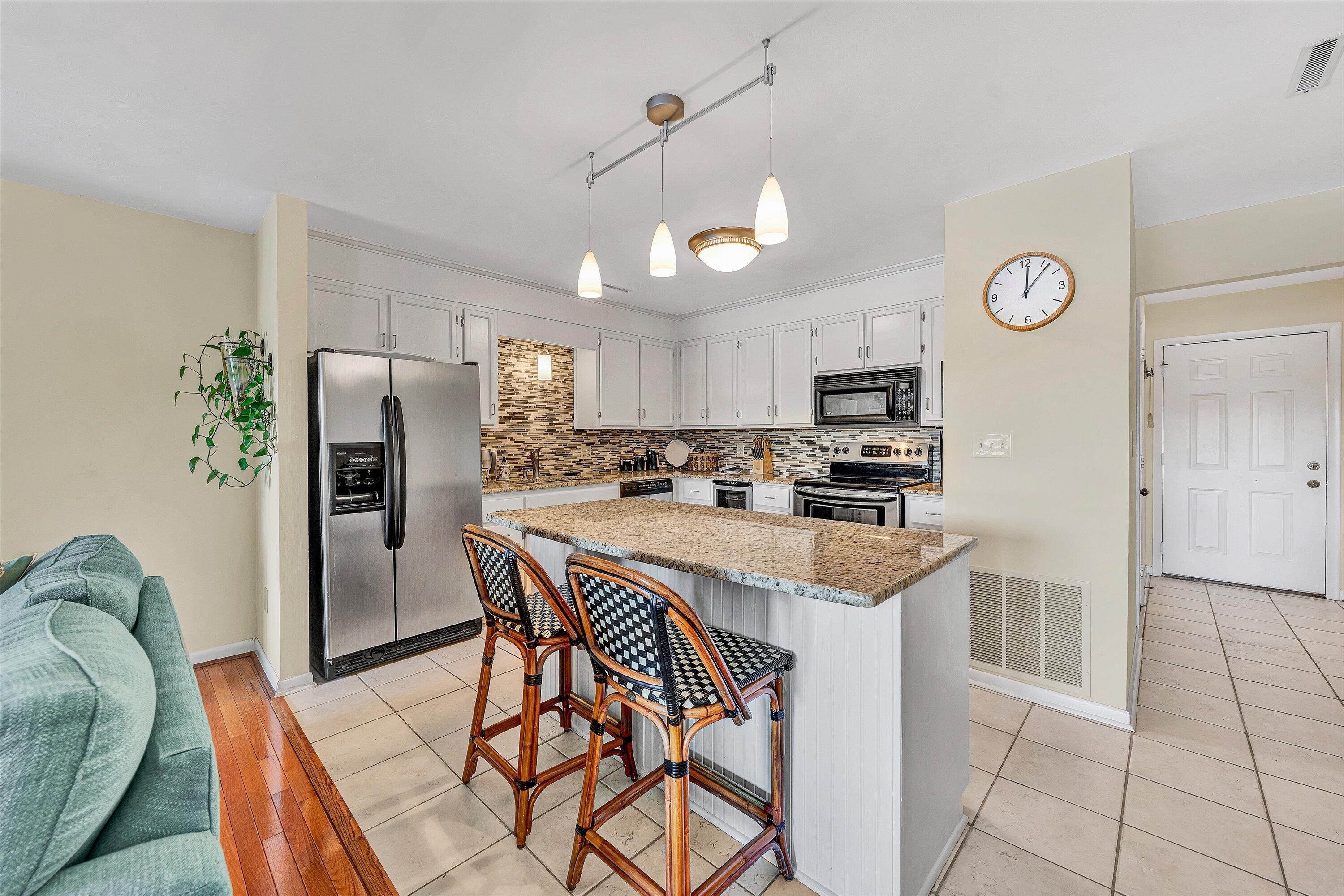 Moneta, Virginia 24121, United States, 3 Bedrooms Bedrooms, ,4 BathroomsBathrooms,Residential,Active,228033