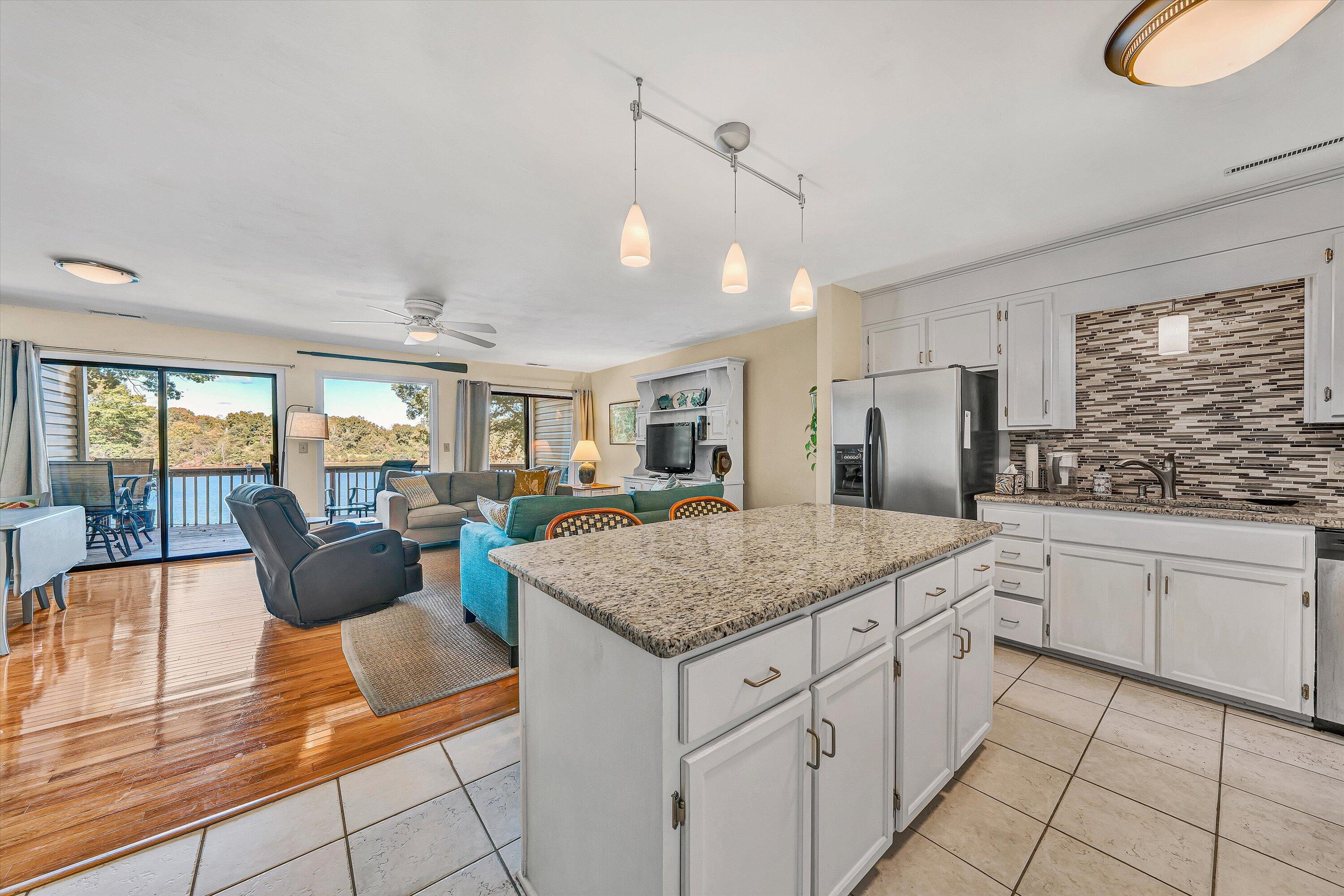 Moneta, Virginia 24121, United States, 3 Bedrooms Bedrooms, ,4 BathroomsBathrooms,Residential,Active,228033