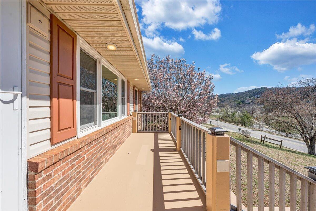 6224 Merriman Rd, Roanoke, Virginia image 5