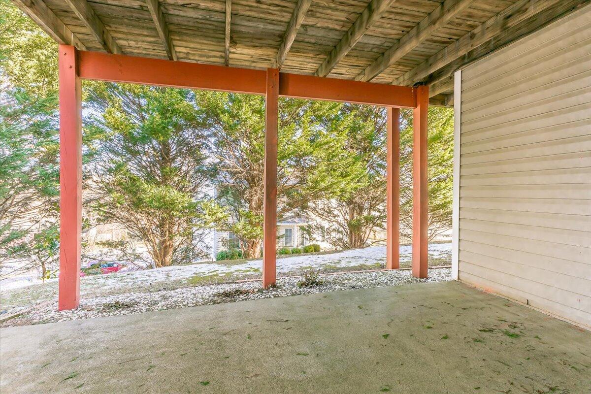 4816 Hickory Hill Dr, Roanoke, Ohio image 42