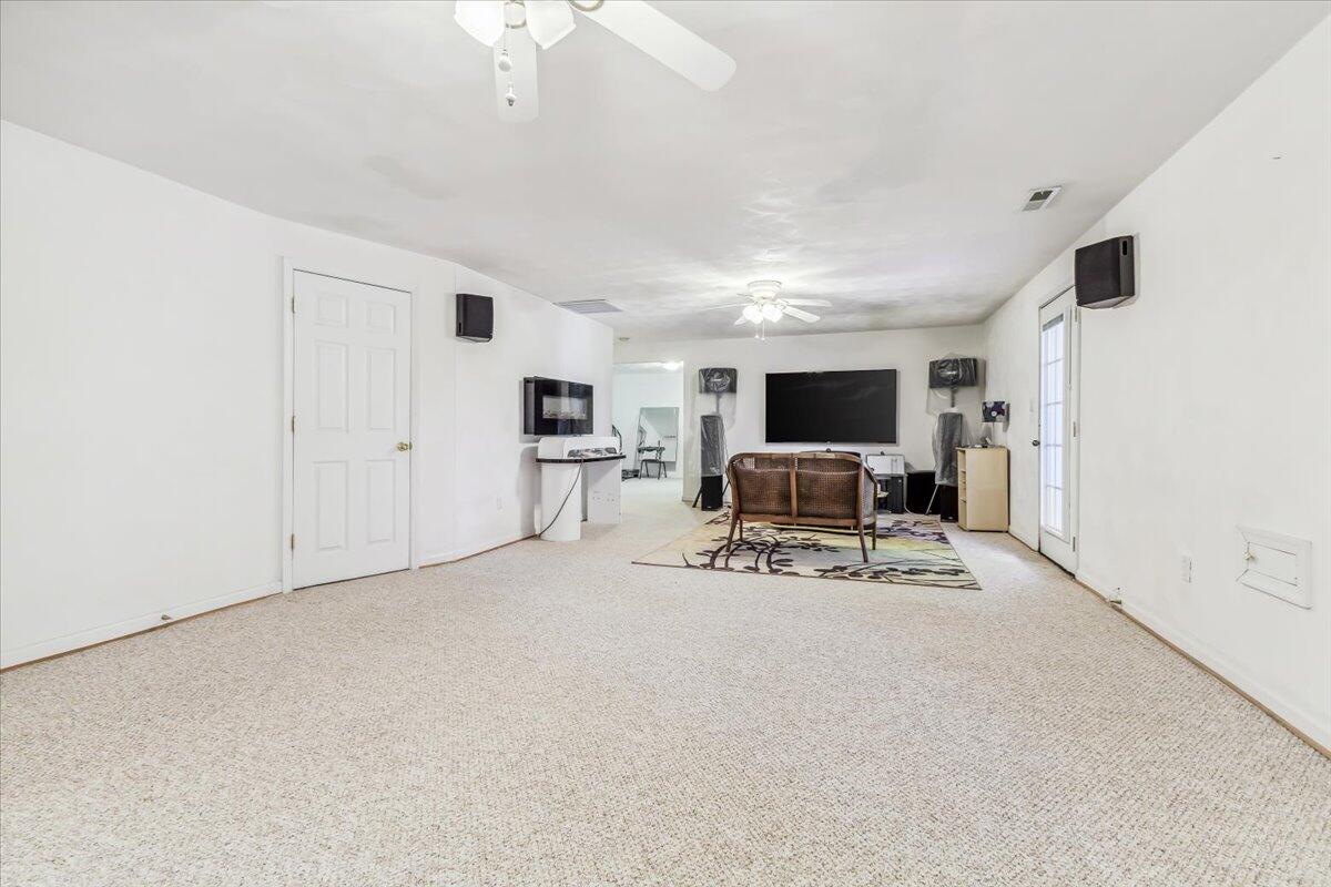 4816 Hickory Hill Dr, Roanoke, Ohio image 36