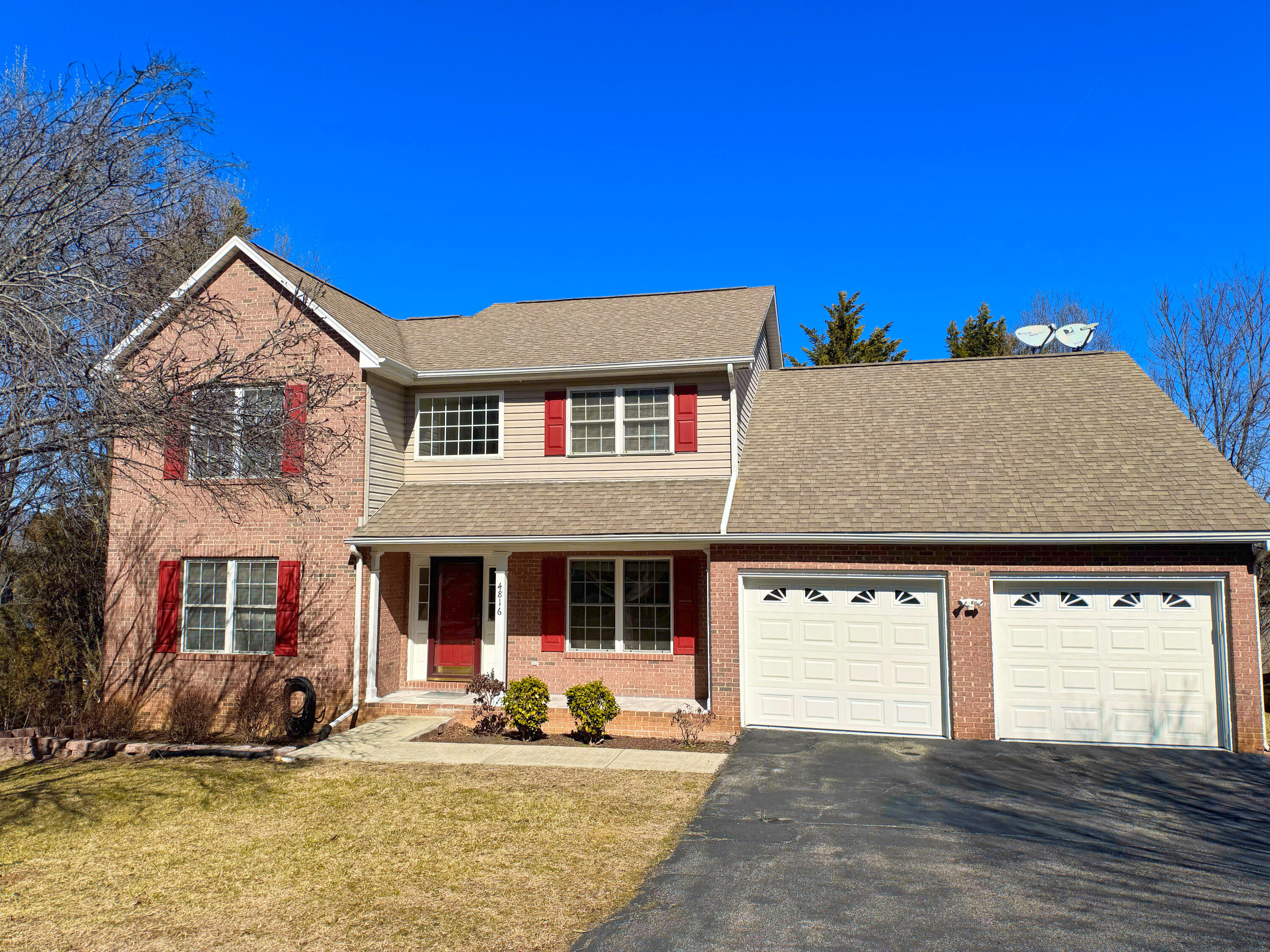 4816 Hickory Hill Dr, Roanoke, Ohio image 2