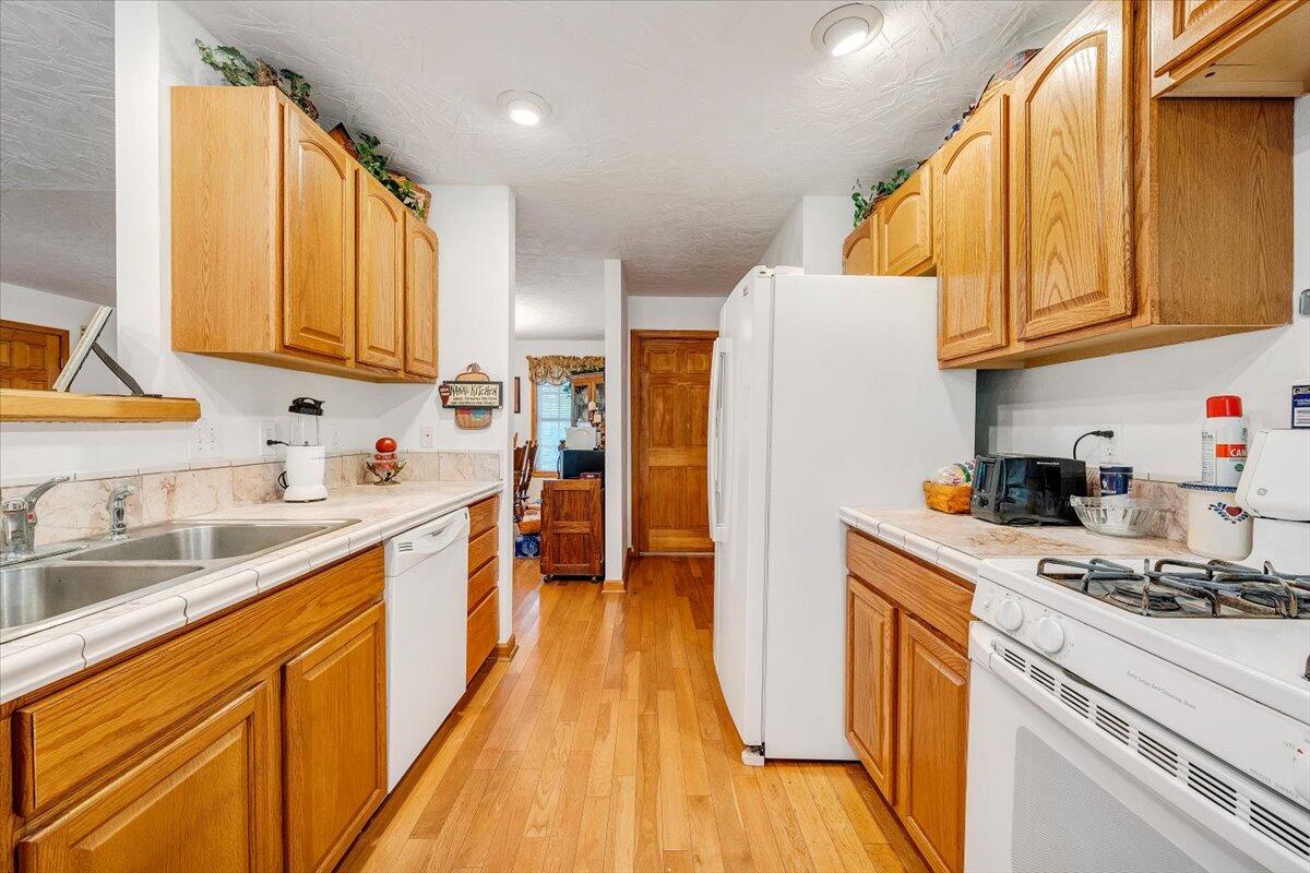 263 White Oak Ln, New Castle, Virginia image 25