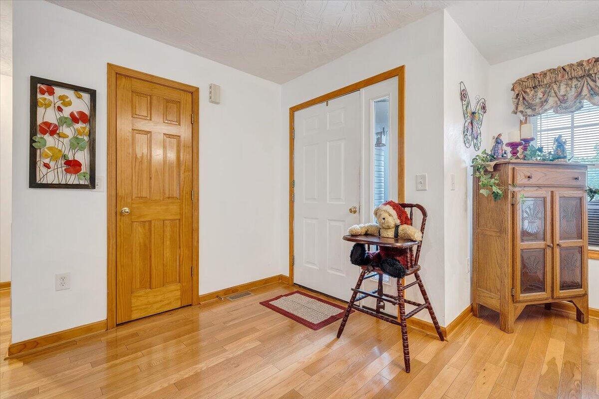 263 White Oak Ln, New Castle, Virginia image 37