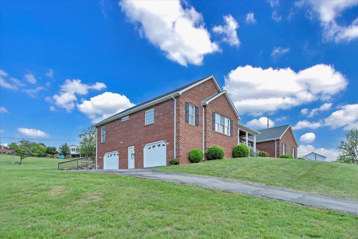 802 Gates Ln, Roanoke, Virginia image 8