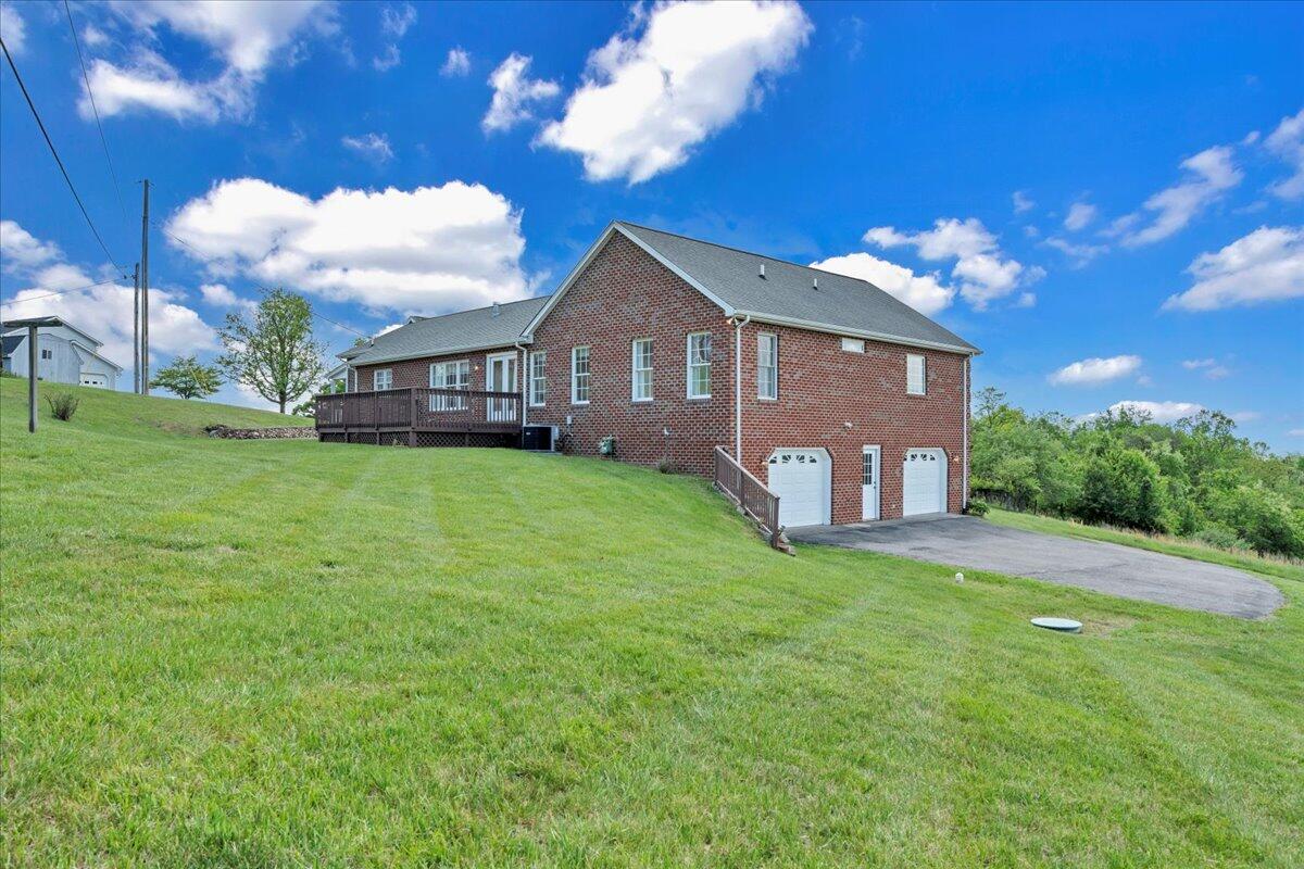 802 Gates Ln, Roanoke, Virginia image 10