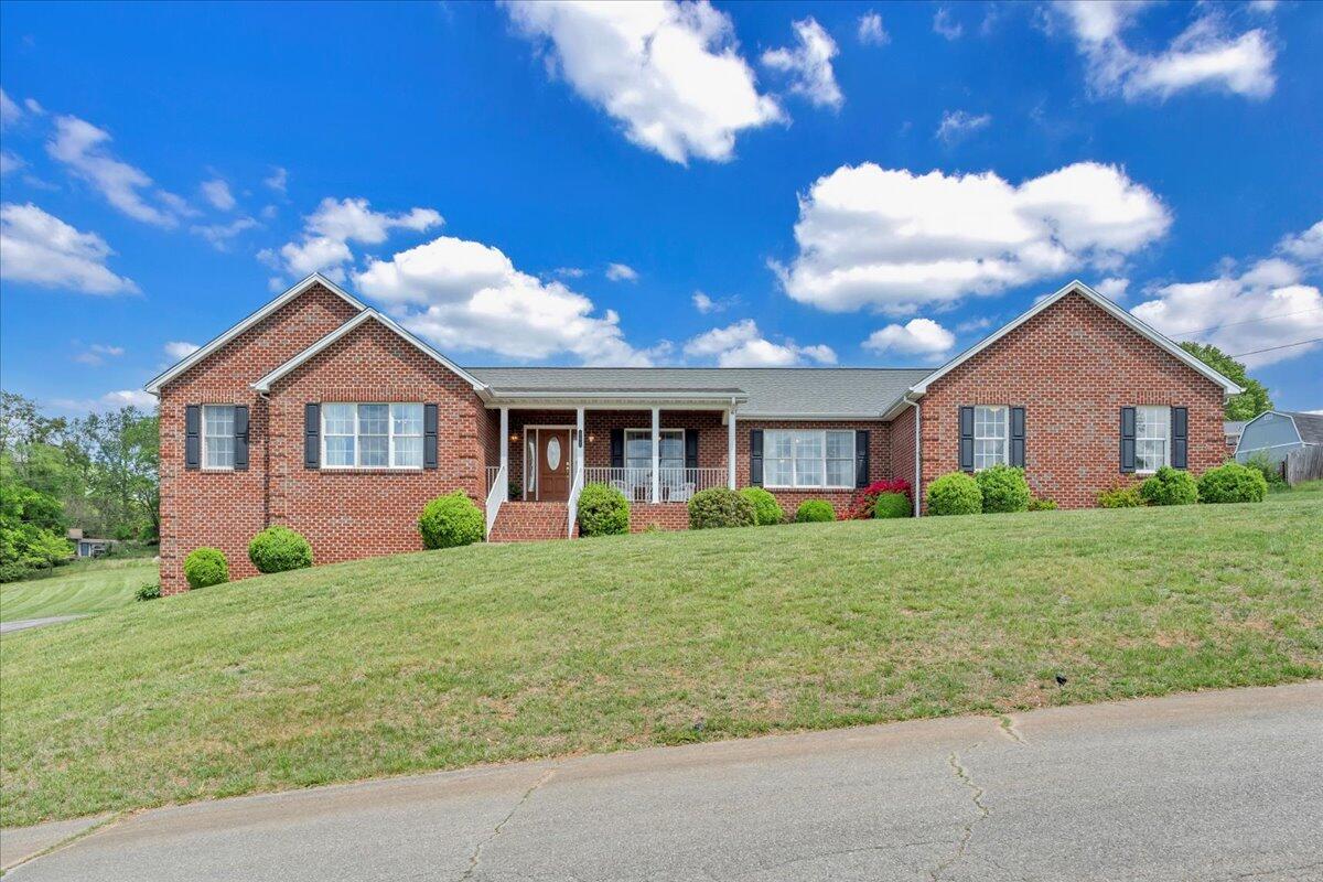 802 Gates Ln, Roanoke, Virginia image 4