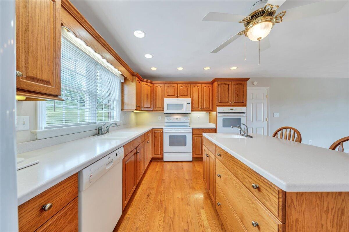 802 Gates Ln, Roanoke, Virginia image 18