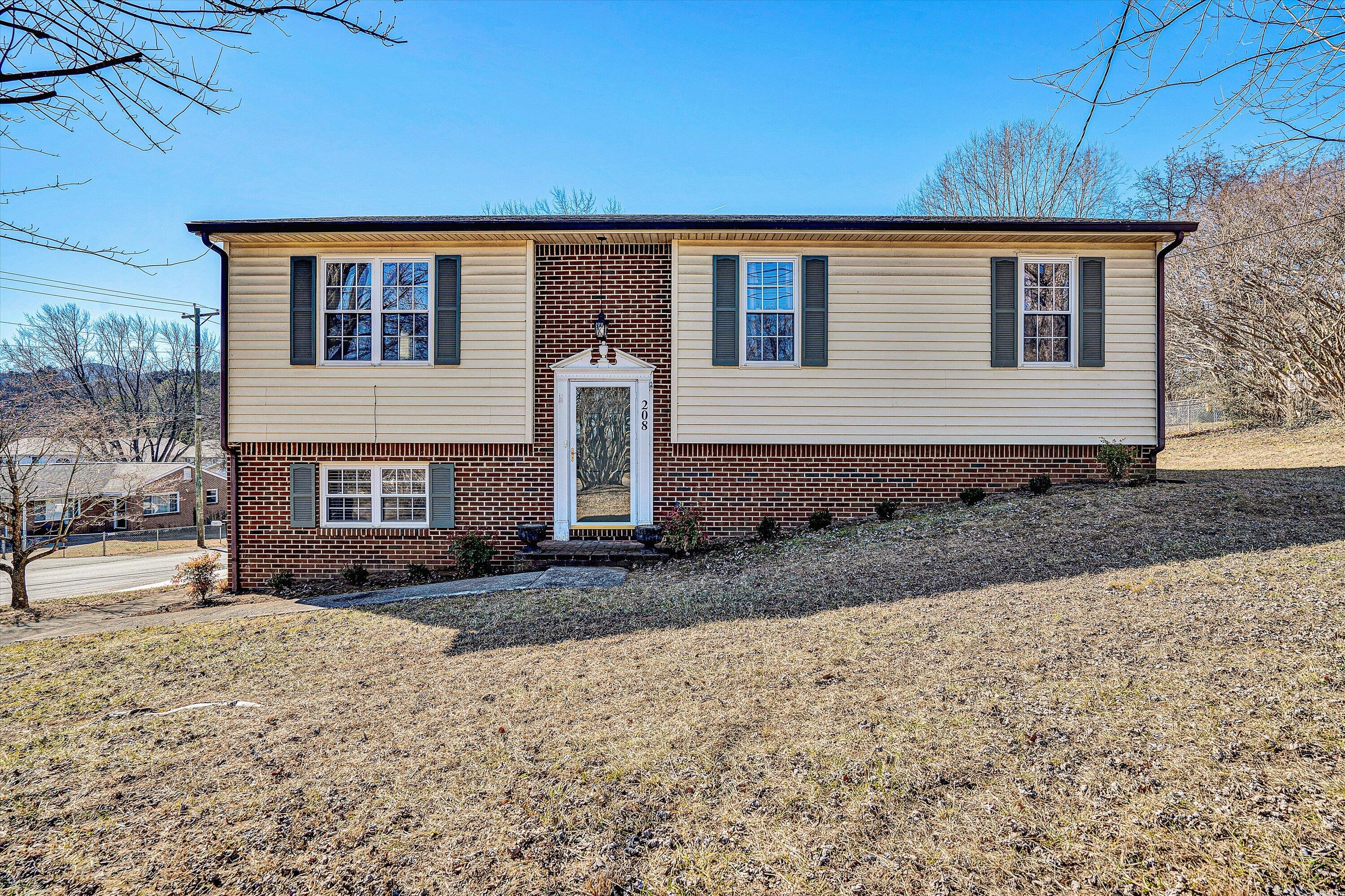 208 Kimball Ave, Salem, Virginia image 2