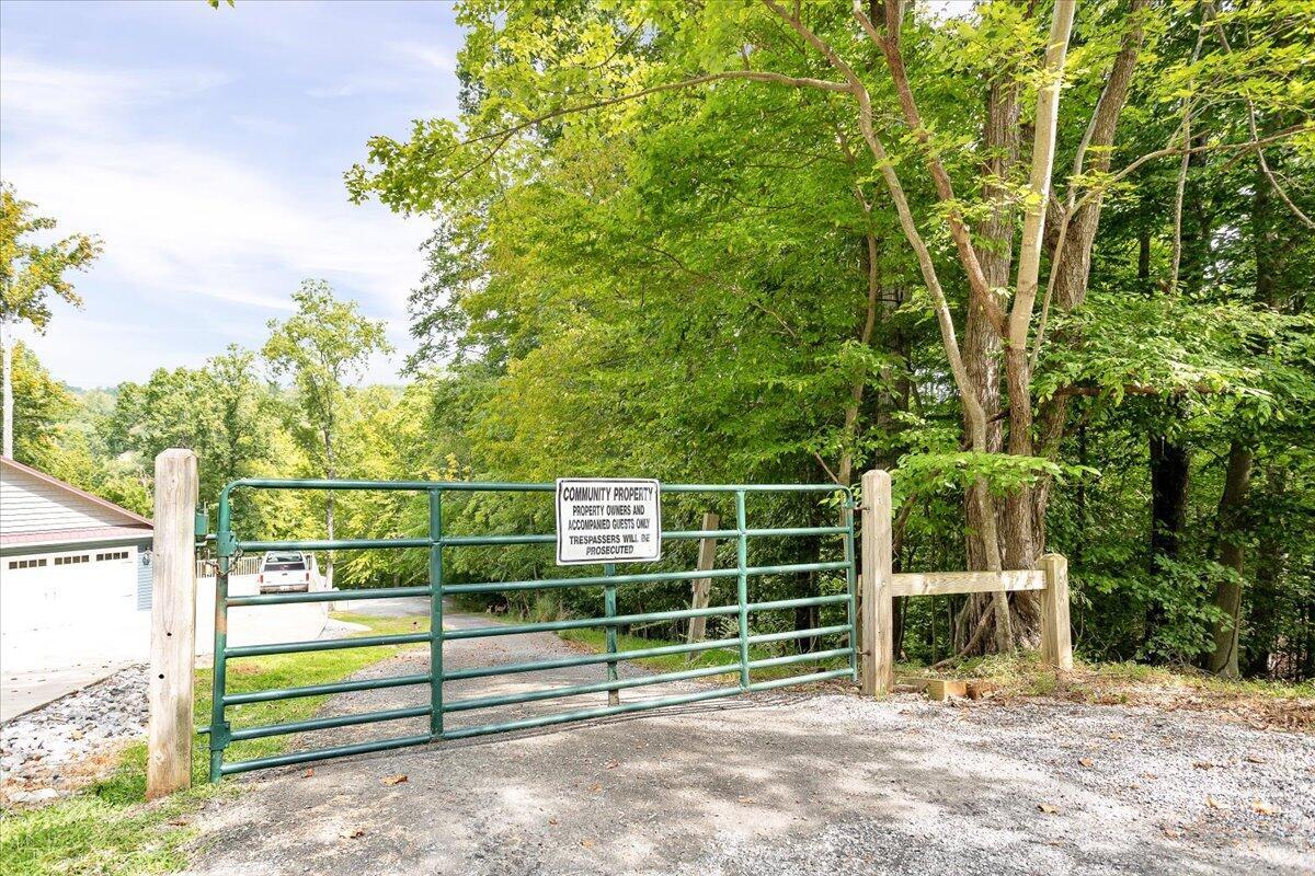 Lot 27 Lake Trail Ct, Goodview, Virginia image 9
