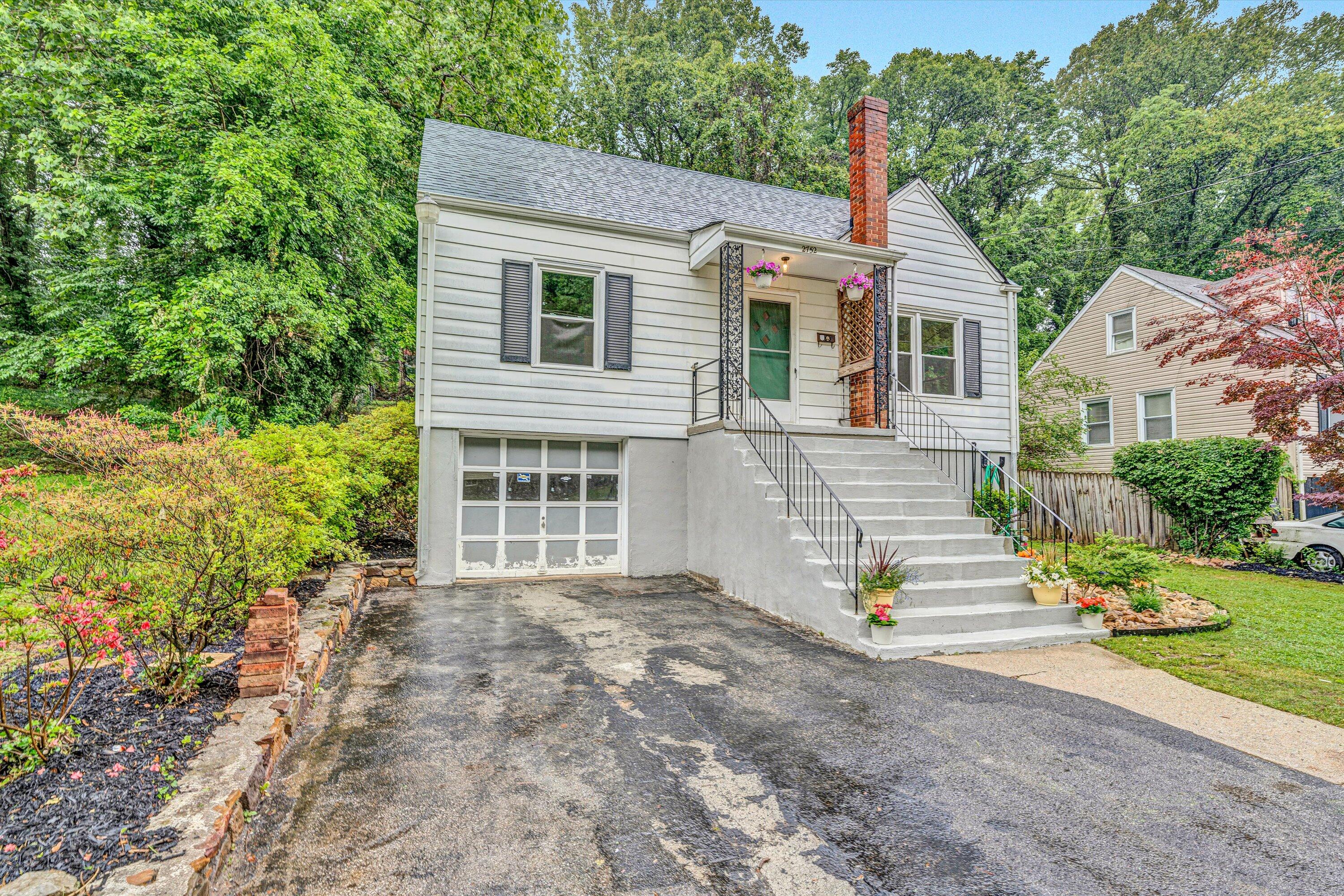 2752 Lansing Dr, Roanoke, Virginia image 3
