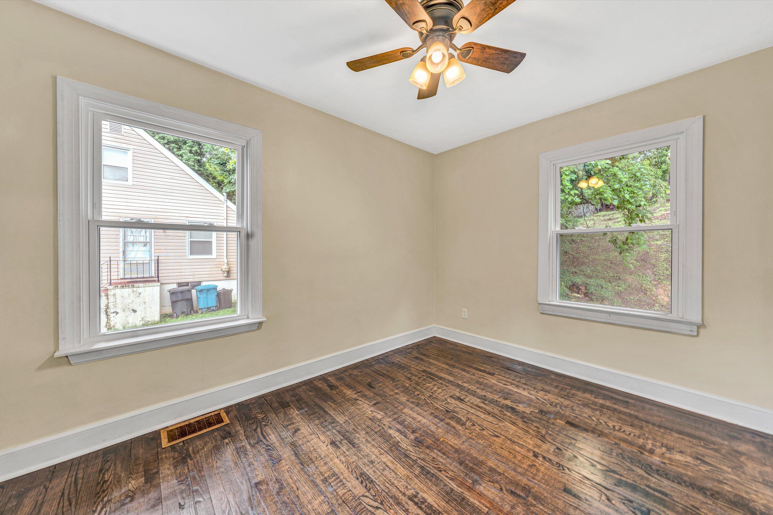 2752 Lansing Dr, Roanoke, Virginia image 11