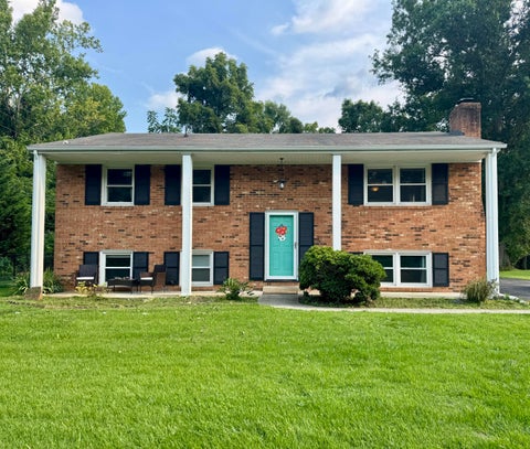 Photo of 3428 S Park CIR, Roanoke, VA 24018 (MLS # 929829)