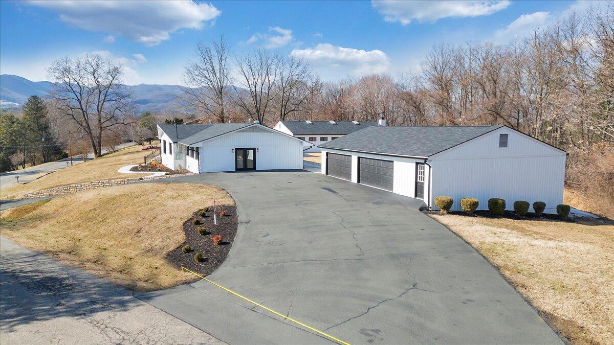 4445 Laurelwood Dr, Roanoke, Virginia image 17
