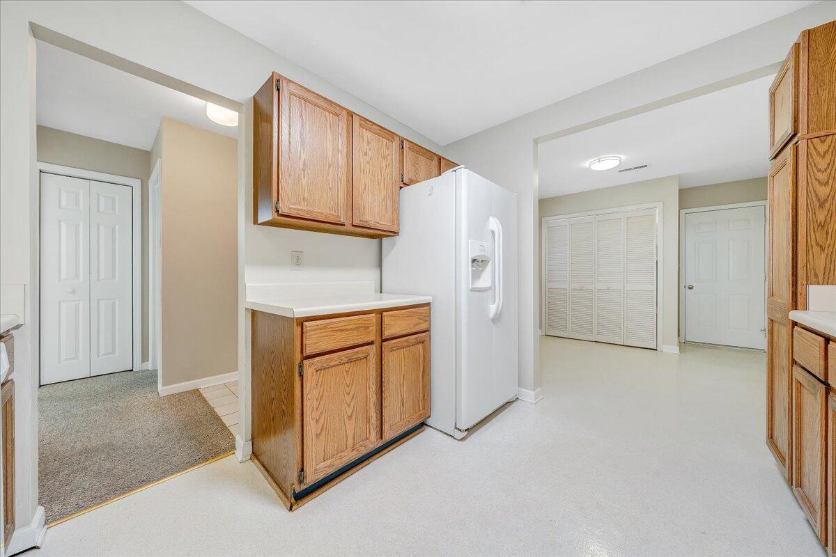 8506 Pine Hurst Cir, Roanoke, Ohio image 10