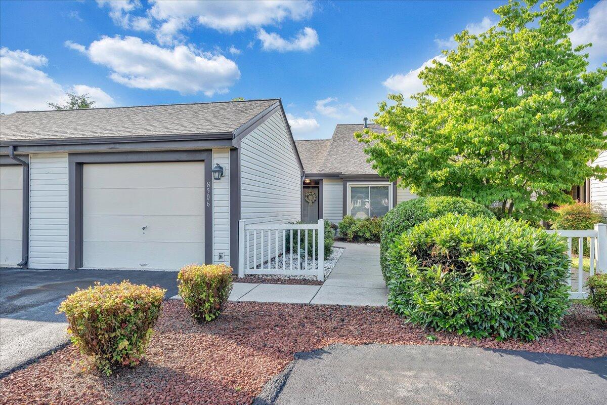 8506 Pine Hurst Cir, Roanoke, Ohio image 37