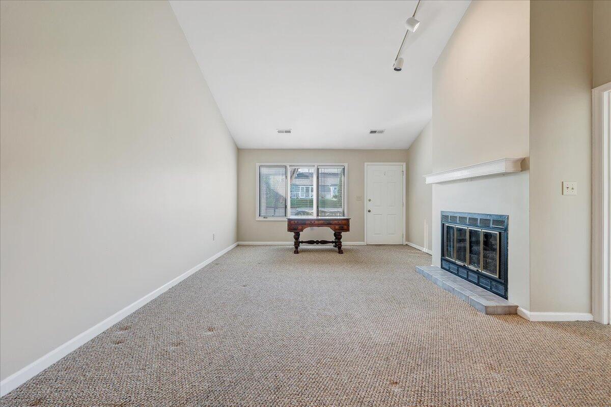 8506 Pine Hurst Cir, Roanoke, Ohio image 7
